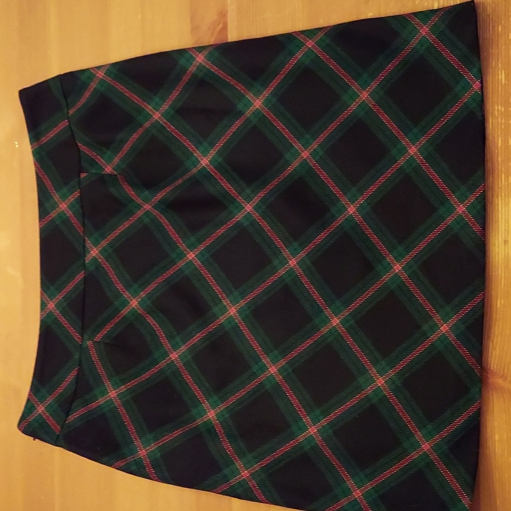 Talbots petite sz 10 plaid skirt navy green red